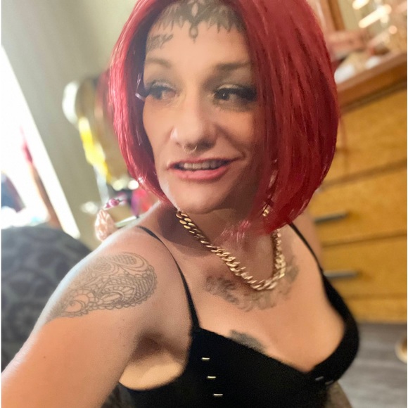 queenshit7977